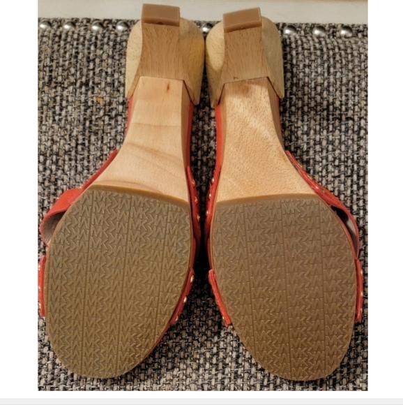 Michael Kors Saffiano Leather Slide Sandles Wood Heel Orange Size 9.5 - Picture 12 of 13